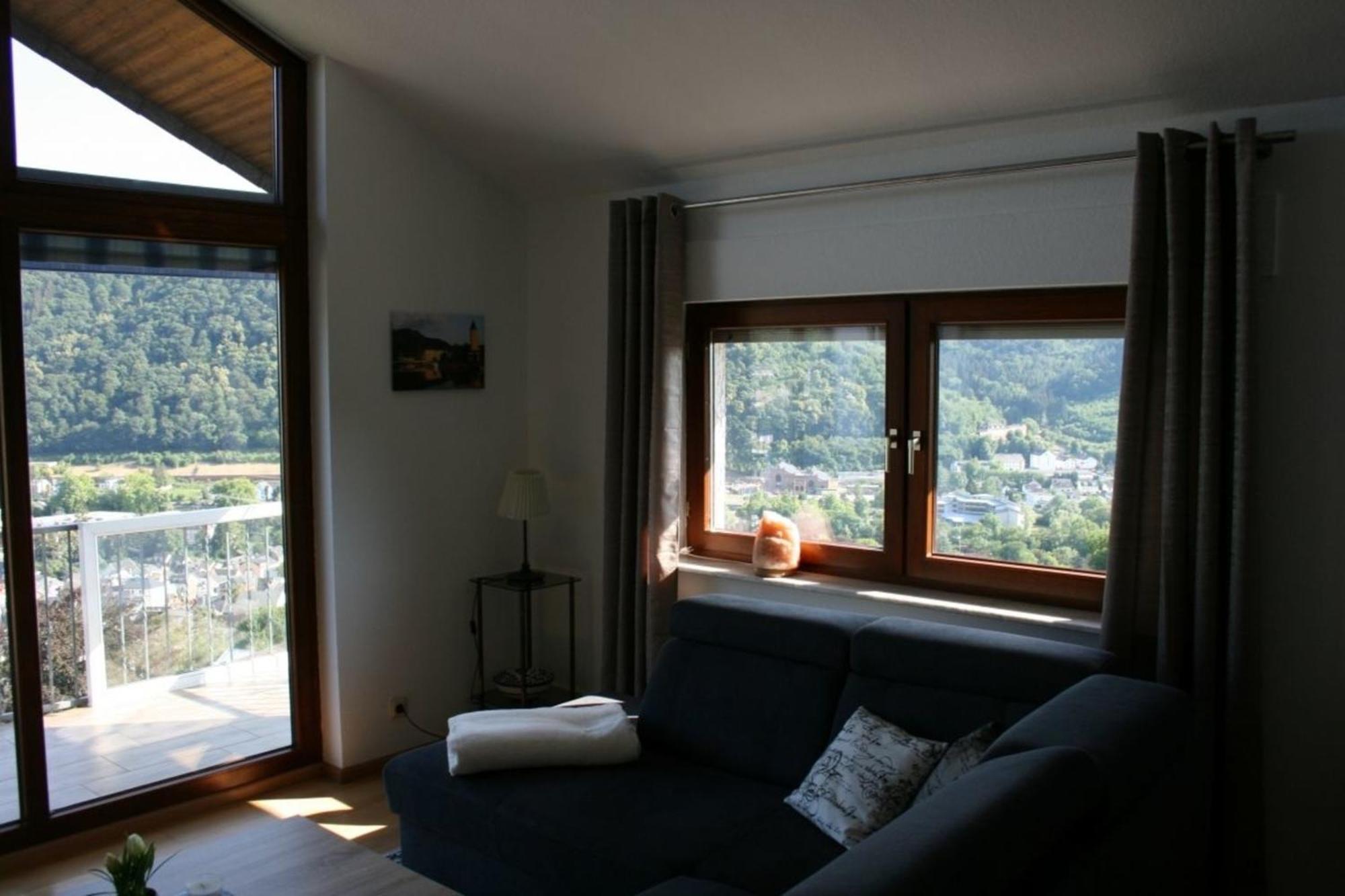 Haus Lahntalblick Apartment บัดเอมส์ ภายนอก รูปภาพ